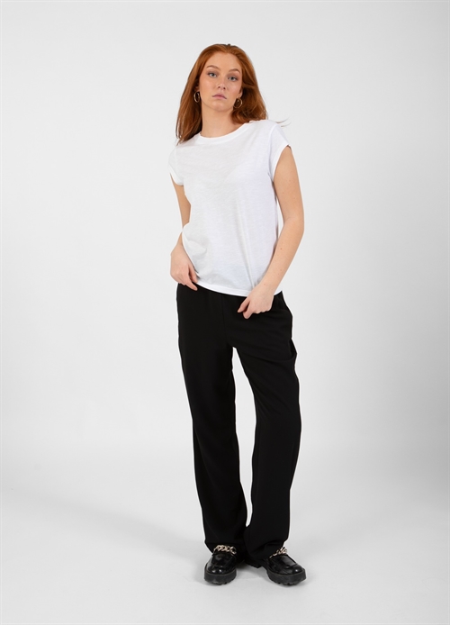 Basic White T-Shirt Round Neck